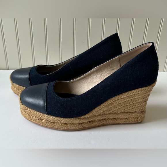 JACK ROGERS PALMER NAVY BLUE WEDGE ESPADRILLE WITH LEATHER CAP TOE | 6.5 | NWOT - Picture 1 of 7